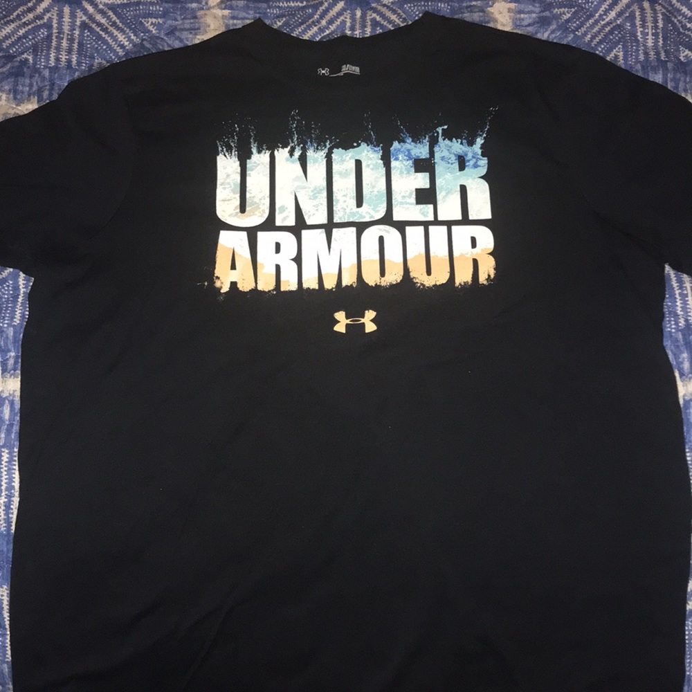 Men’s Under Armour graphic tee